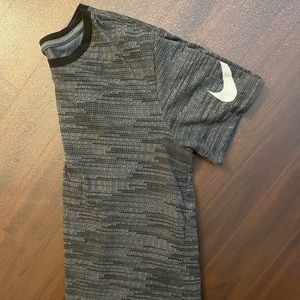 Nike print T shirt - L